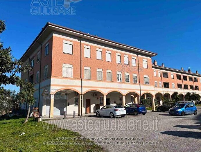 Appartamento trilocale in vendita in Via Priolo Gargallo, Roma