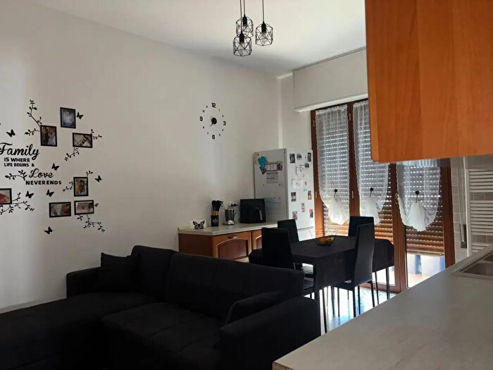 Appartamento trilocale in affitto in Savona