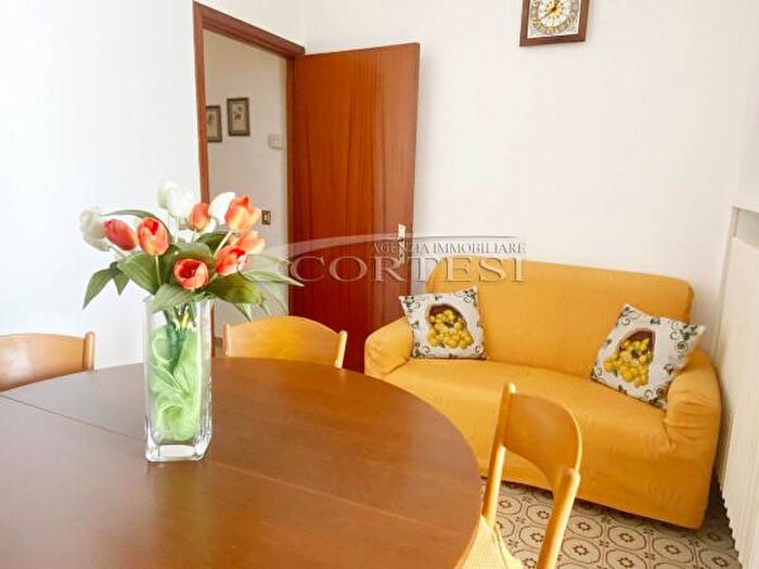 Casa trilocale in vendita in Via Roma, San Costanzo