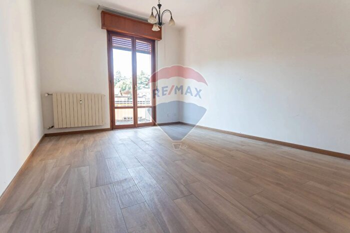 Appartamento quadrilocale in vendita in Piazzale della Stazione, Salsomaggiore Terme