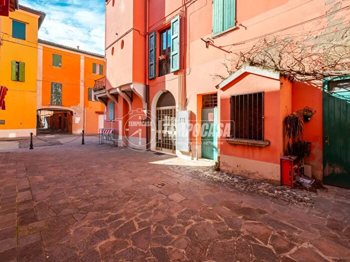 Appartamento quadrilocale in vendita in Via Vittorio Veneto, San Pietro In Casale