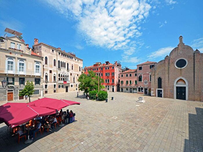 Appartamento quadrilocale in affitto in Santi Giovanni e Paolo Santa Maria Formosa, Venezia