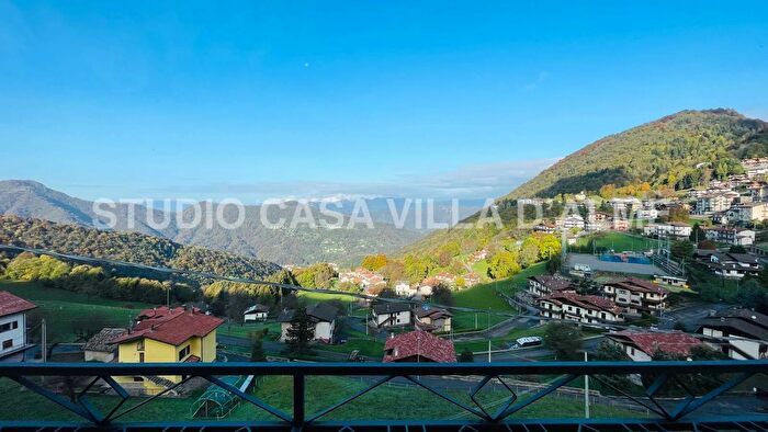 Appartamento trilocale in vendita in Via Cantul, Aviatico