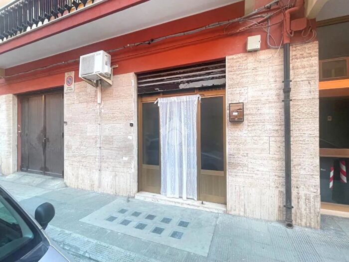 Appartamento monolocale in vendita in Via Giuseppe Sfregola, Barletta