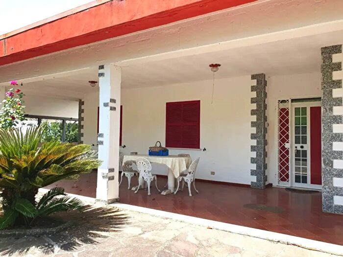 Casa con 10 locali in vendita in Contrada Zancati Nuovo, Paliano