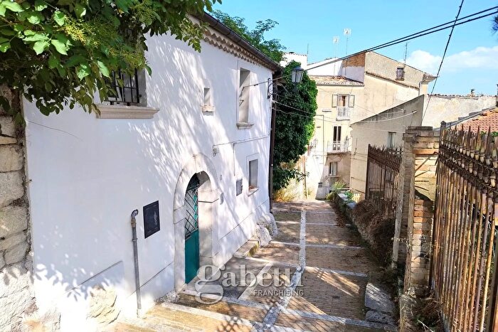 Casa con 5 locali in vendita in Vico Portafredda, Campobasso