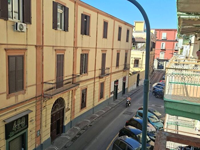 Appartamento quadrilocale in affitto in Via Carlo e Luigi Giordano, Portici