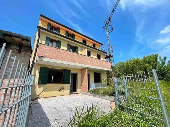 Casa con 7 locali in vendita in Via Canal di Valle, Chioggia