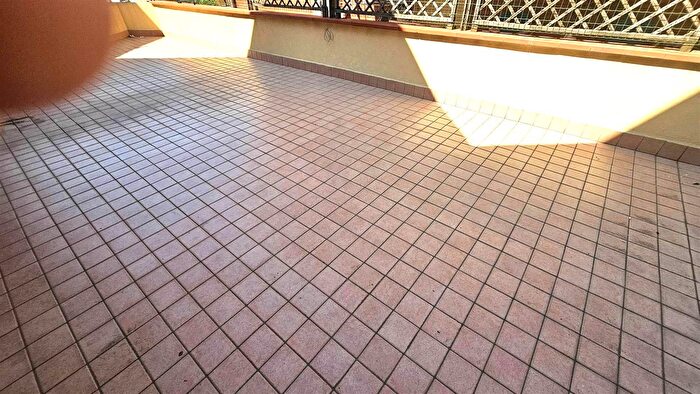 Appartamento con 7 locali in vendita in Ancona