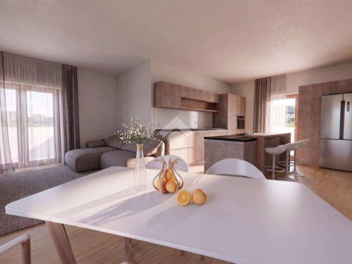 Appartamento quadrilocale in vendita in Via Dalmazia, Centro, Valdagno