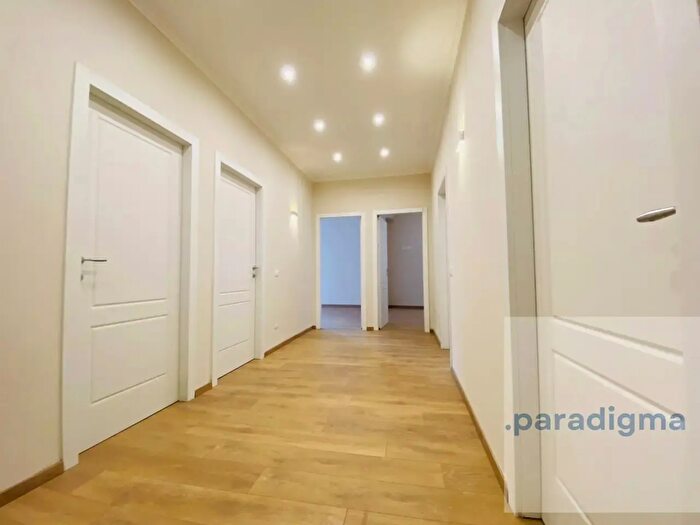 Appartamento con 5 locali in vendita in Bordighera