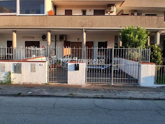 Appartamento trilocale in vendita in Via Monte Grappa, Comacchio