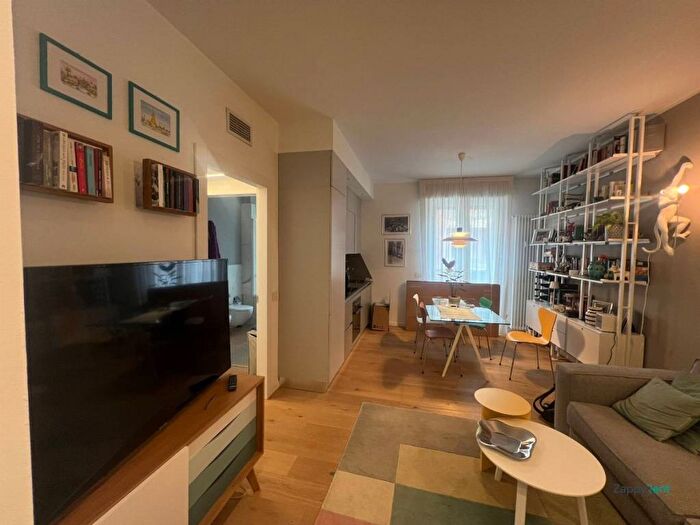 Appartamento bilocale in affitto in Via Stendhal, Solari, Milano