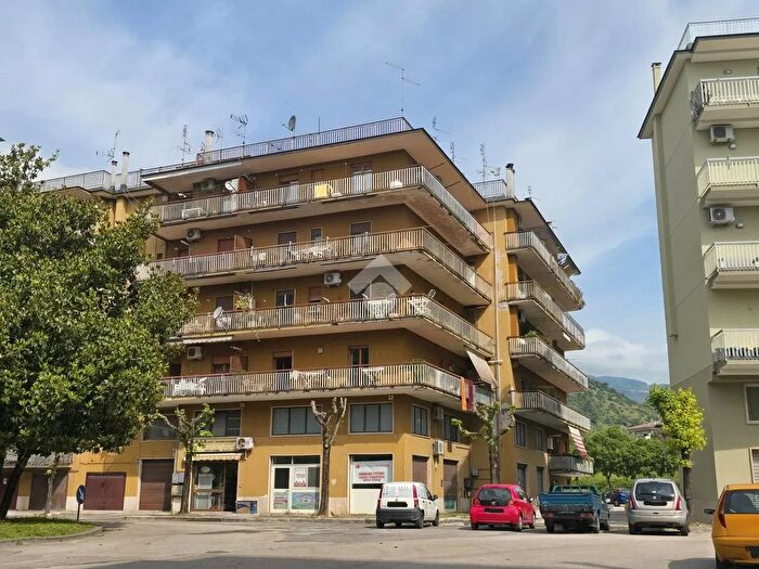 Appartamento quadrilocale in vendita in Viale Europa, Cassino