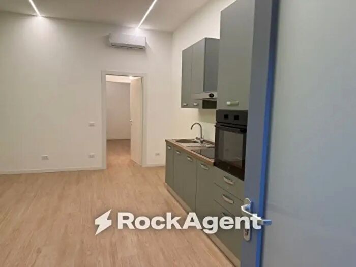Appartamento bilocale in vendita in Via Giuseppe Candiani, Milano