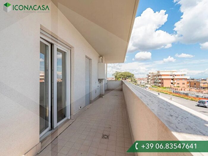 Appartamento trilocale in vendita in Via Fratelli Wright, Ciampino