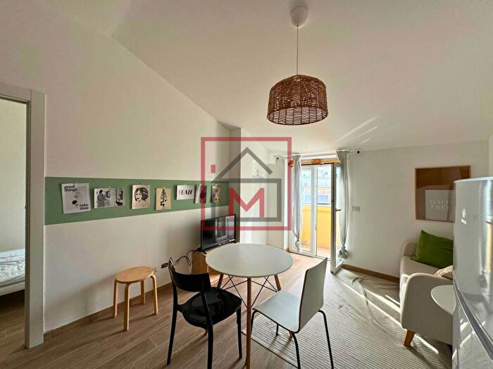 Casa bilocale in affitto in Viale Certosa, Certosa, Milano