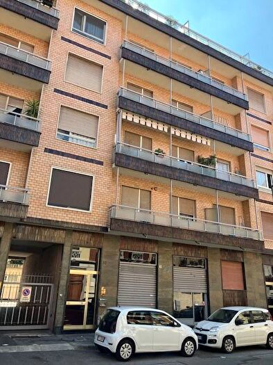Appartamento trilocale in affitto in Parella, Torino