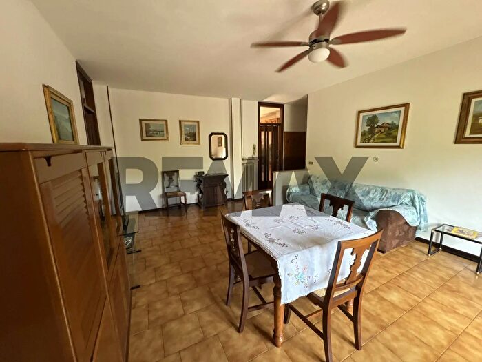 Appartamento con 6 locali in vendita in Via Anselmi Snc, Desenzano Del Garda