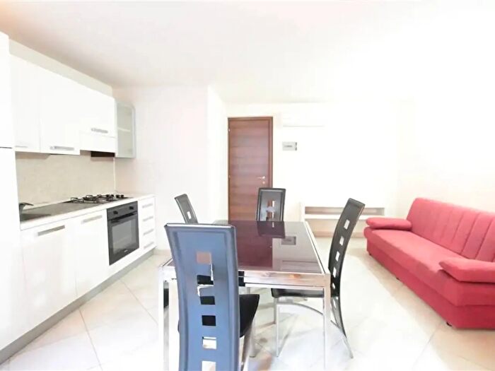 Appartamento trilocale in affitto in Catania