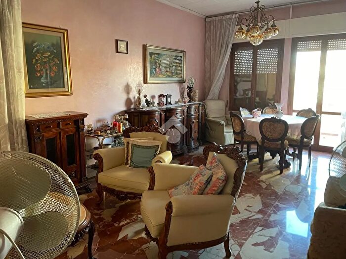 Appartamento quadrilocale in vendita in Via Cattaneo, Cattolica