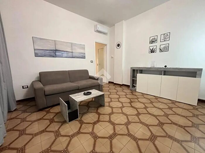 Appartamento trilocale in vendita in Via Savonarola, Gallipoli