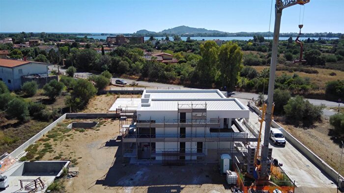 Casa con 6 locali in vendita in Girasole