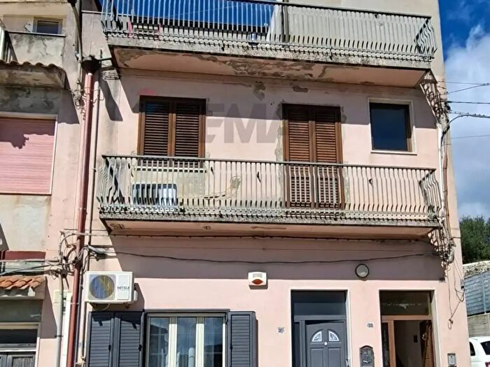 Casa con 5 locali in vendita in Via Loreto Gallinara III Traversa DX, Modica