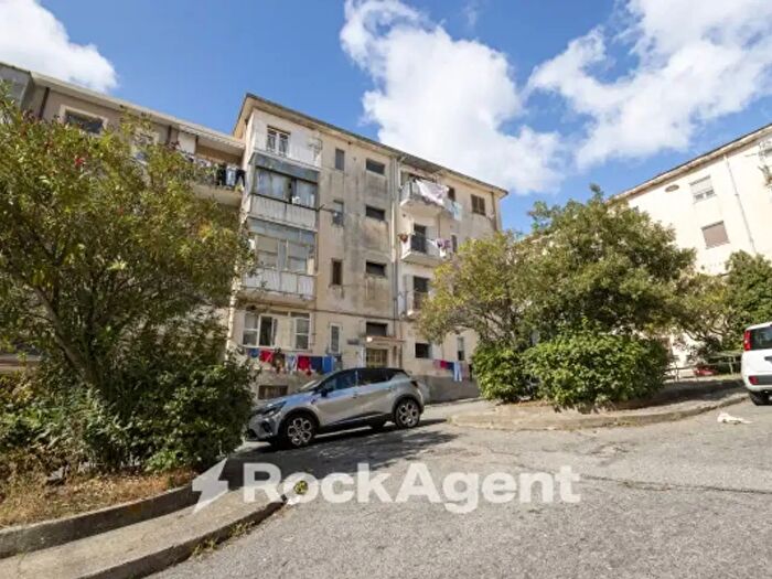 Appartamento bilocale in vendita in Piazza Pitagora, Catanzaro