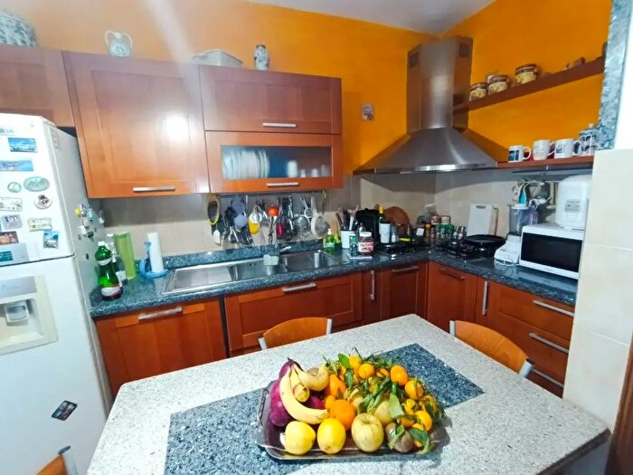 Appartamento quadrilocale in vendita in Luni