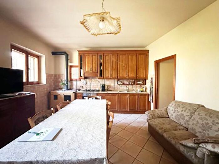 Appartamento con 6 locali in vendita in Citta Di Castello