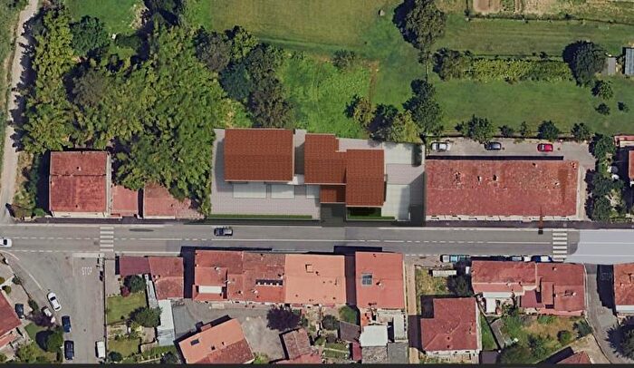 Casa con 6 locali in vendita in Arezzo