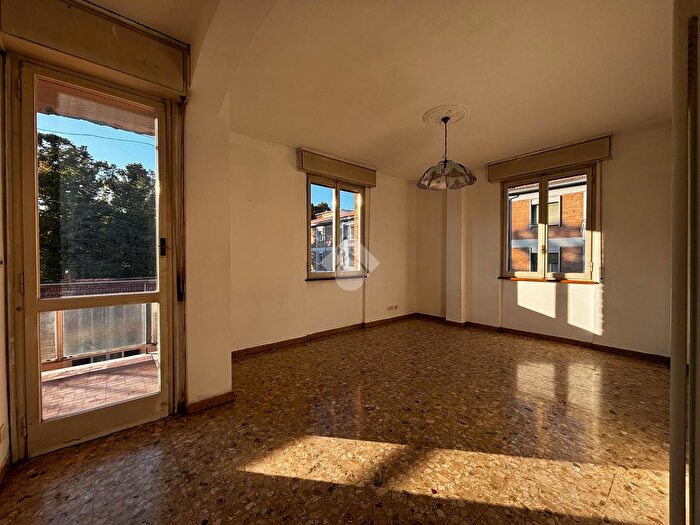 Appartamento trilocale in vendita in Via Antonio Urceo Codro, Reggio Emilia