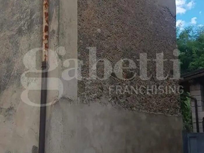 Appartamento con 6 locali in vendita in Via Lungo Gogna, Schio