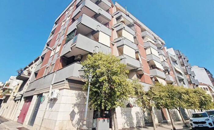 Appartamento con 5 locali in vendita in Viale Don Luigi Sturzo Andria Andria Zona Centro, Andria