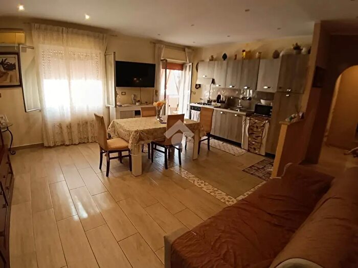 Appartamento quadrilocale in vendita in Via Aloisio Juvara, Palermo