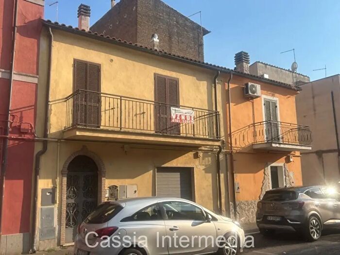 Casa trilocale in vendita in Via del Santuario, Castel Sant'Elia