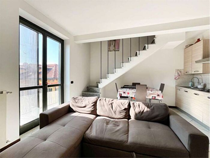 Case in Vendita e in Affitto - 2