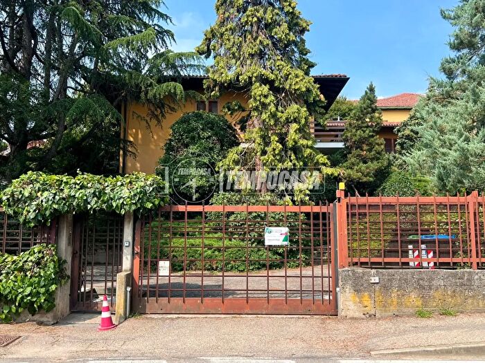 Appartamento con 6 locali in vendita in Via Circonvallazione, Pecetto Torinese