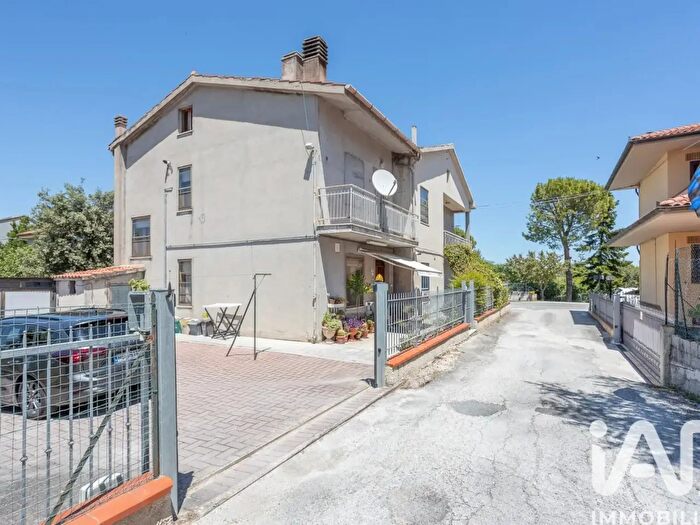 Casa con 6 locali in vendita in Via Imbrecciata, Filottrano