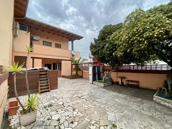 Appartamento bilocale in vendita in Via Partenope, Anzio