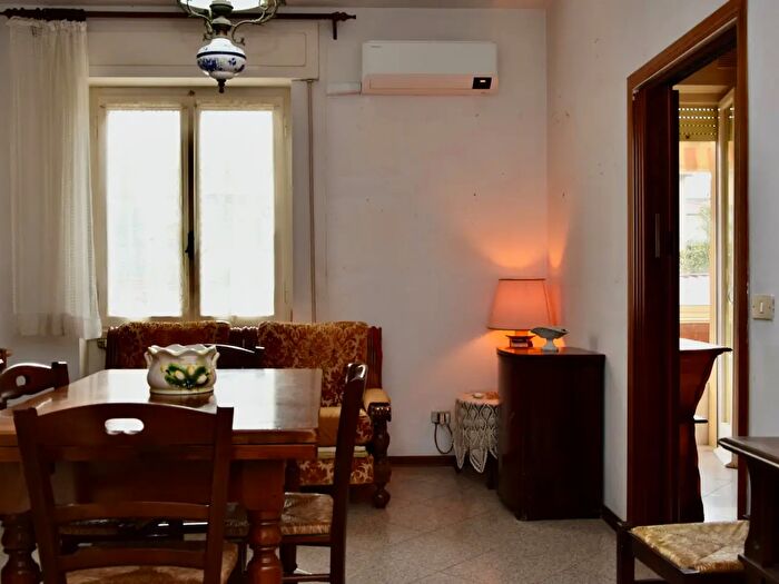 Appartamento quadrilocale in vendita in Via Regina Margherita, San Vincenzo