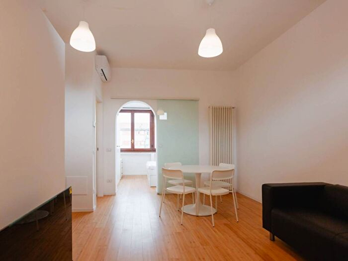 Appartamento bilocale in affitto in Via Pietro Toselli, Cimiano, Milano