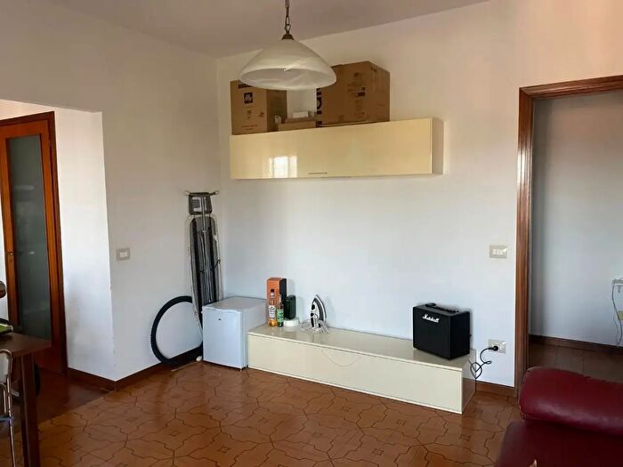 Appartamento con 6 locali in vendita in Pisa