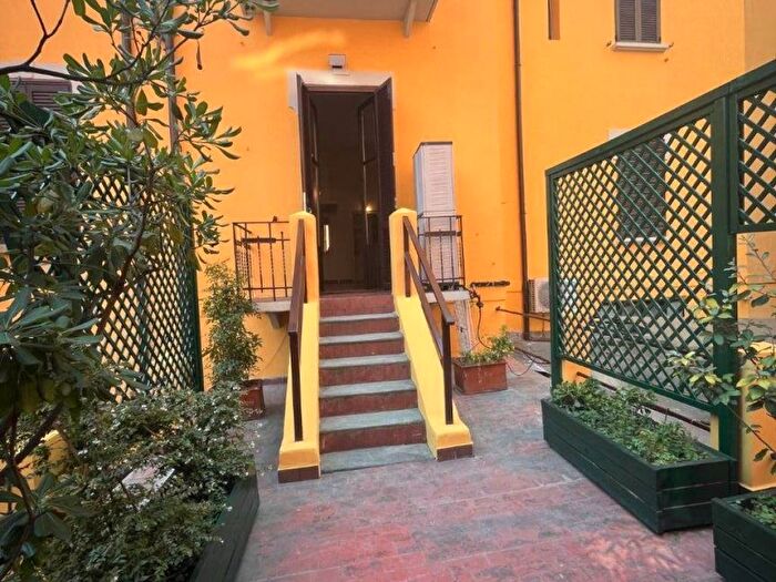 Appartamento trilocale in affitto in Via Fratelli Bronzetti, Indipendenza, Milano