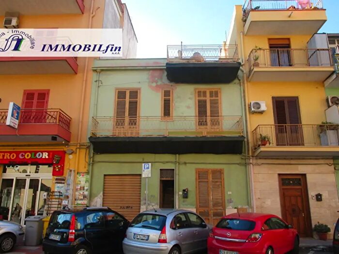 Appartamento con 7 locali in vendita in Corso Vittorio Emanuele, Villabate