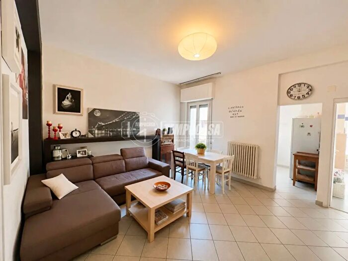 Appartamento trilocale in vendita in Via Flaiano, Pescara