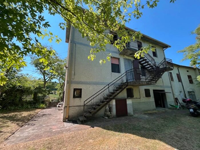 Casa con 10 locali in vendita in Via Parco Begni, Pennabilli