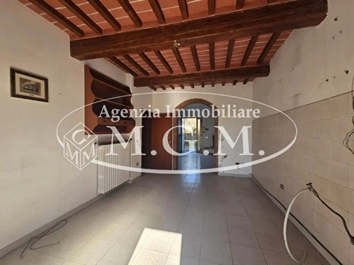 Casa con 6 locali in vendita in Santa Maria A Monte