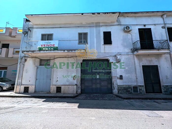 Casa quadrilocale in vendita in Via Libertà, Cimitile